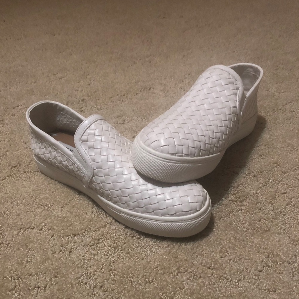 Steve Madden Slip On Sneaker